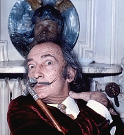 Zdroj obrázku http://en.wikipedia.org/wiki/File:Dali_Allan_Warren.jpg